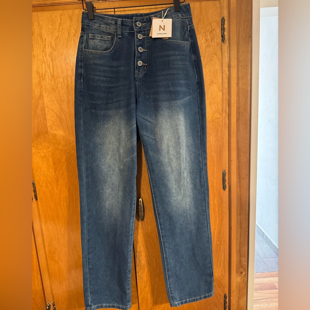 NoraCora button fly wide leg Jean. NWT. Size XS